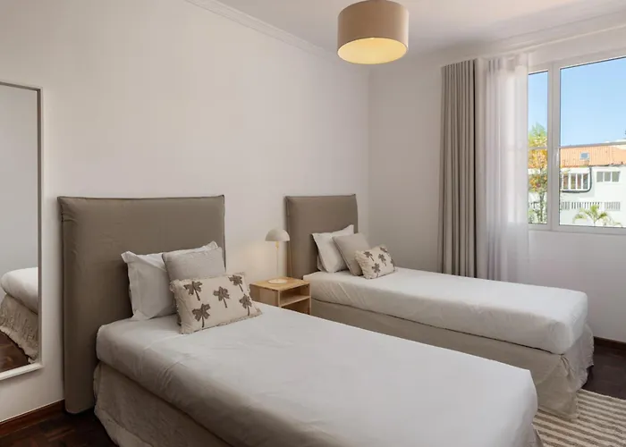 Quebra Costas I By An Island Funchal