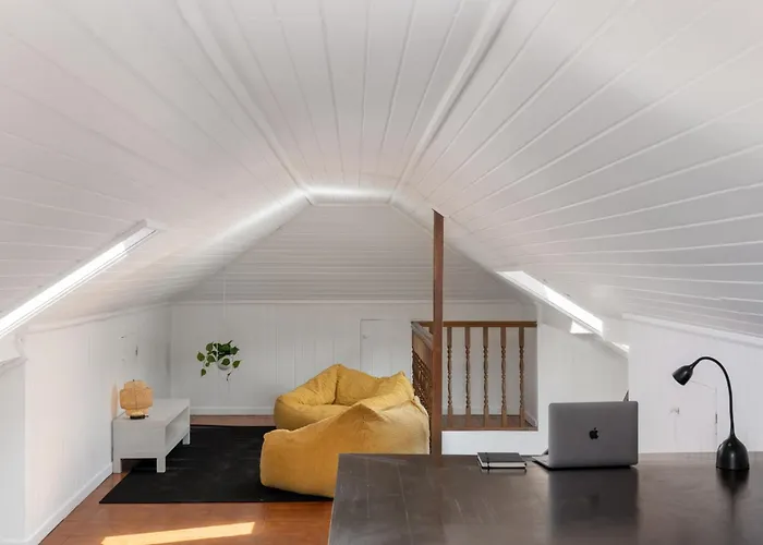 Daire Quebra Costas I By An Island *