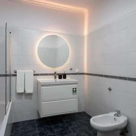 Quebra Costas I By An Island Funchal (Madeira)